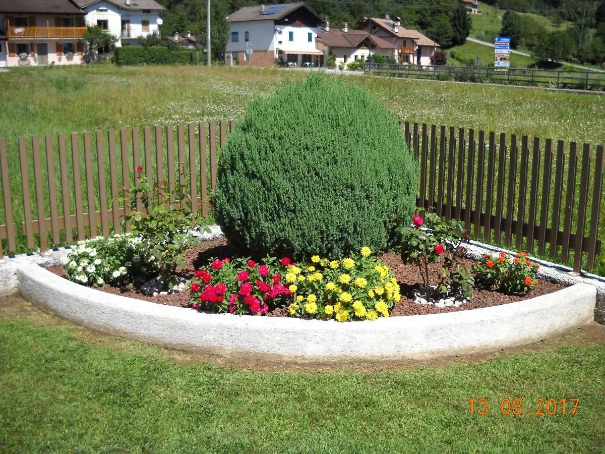 B&B L'Isola Delle Rose Sovramonte 0*,  Italy