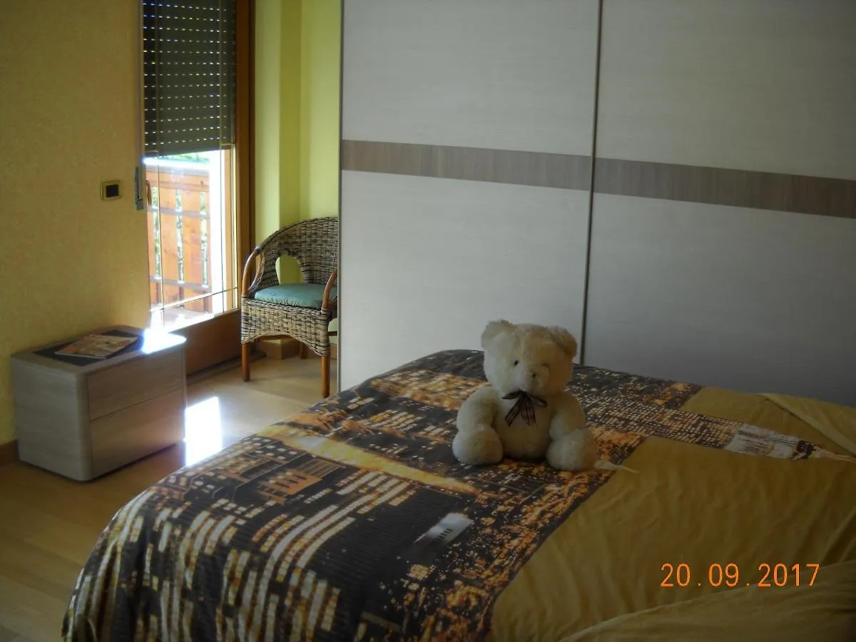Bed & Breakfast B&B L'Isola Delle Rose Sovramonte Italy