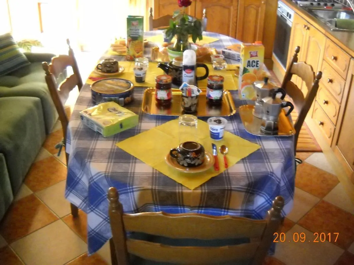 Bed & Breakfast B&B L'Isola Delle Rose Sovramonte